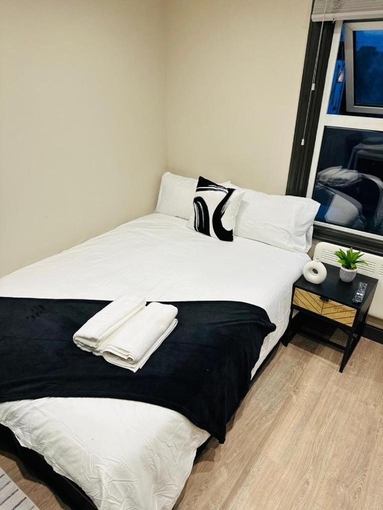 London 1 Central Studio Like A Hotel Room Exterior foto